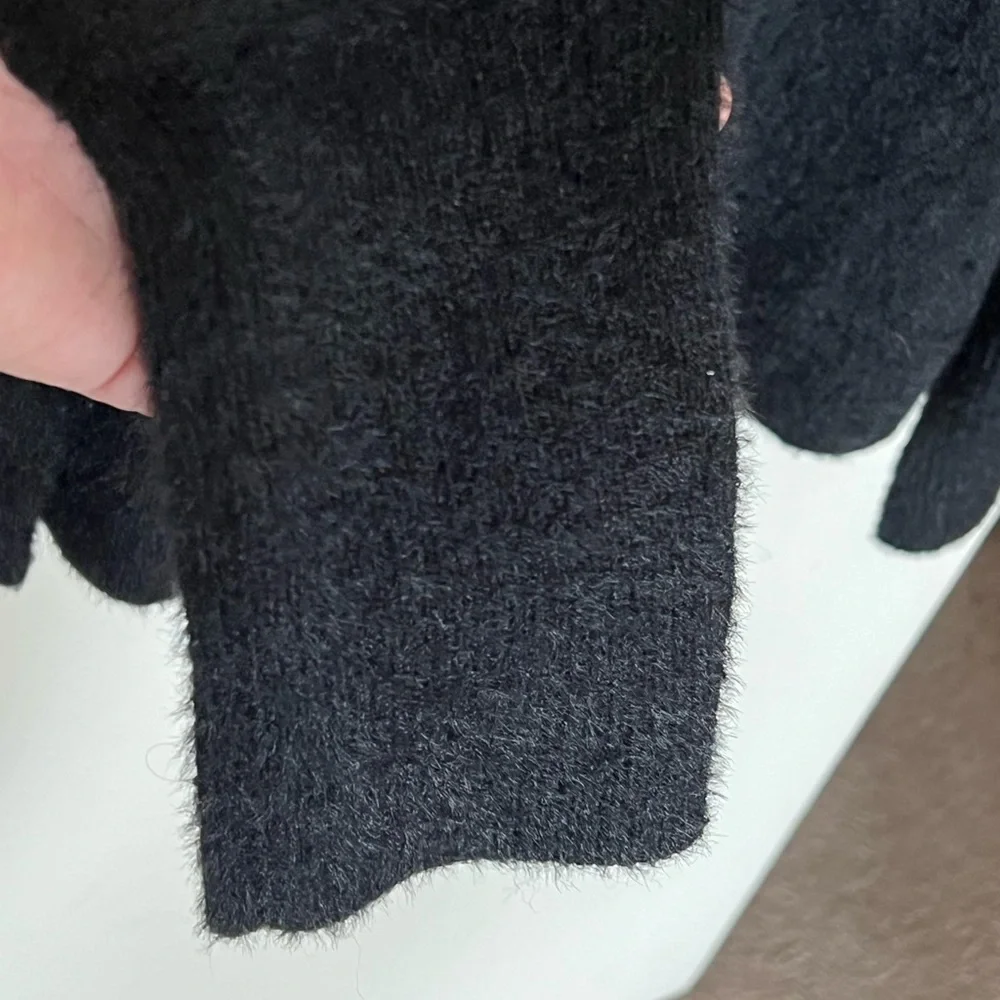 Sweater - Picture 2 of 4
